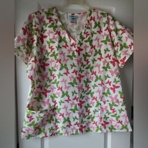 SB Scrubs Scrub Top Womens XL White Pink Green Butterflies Pockets Medical